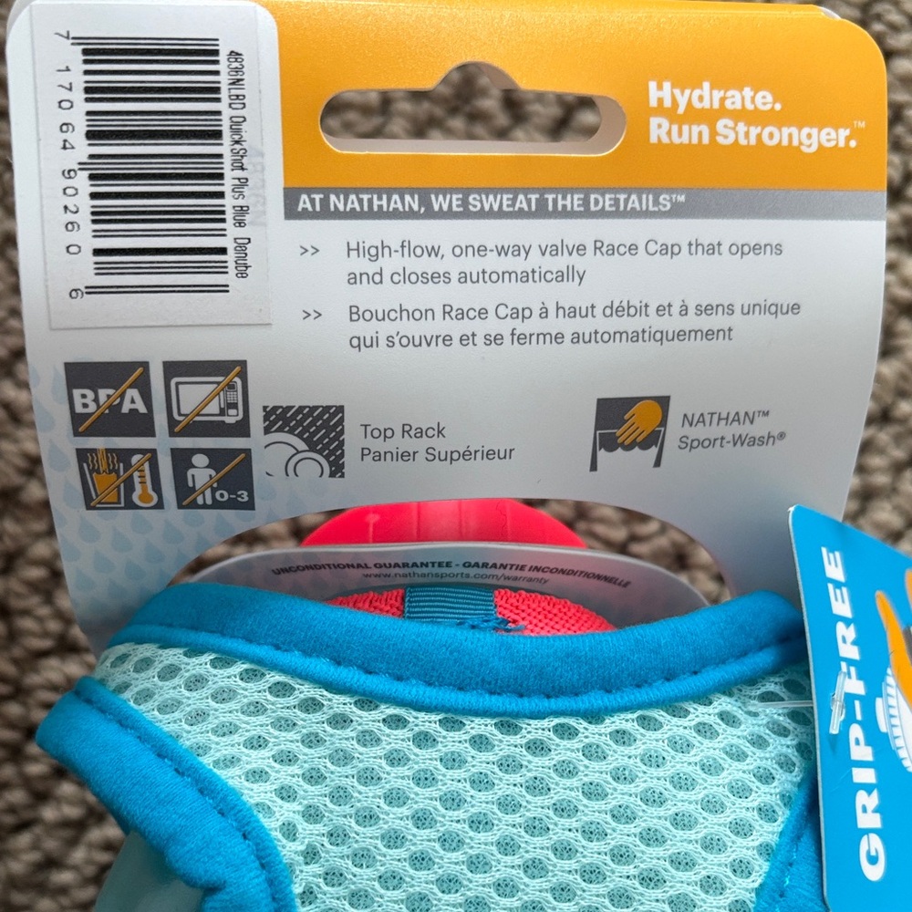 Natan QuickShot Plus Hydration Pack - Light Blue and Hot Pink - Picture 5 of 5